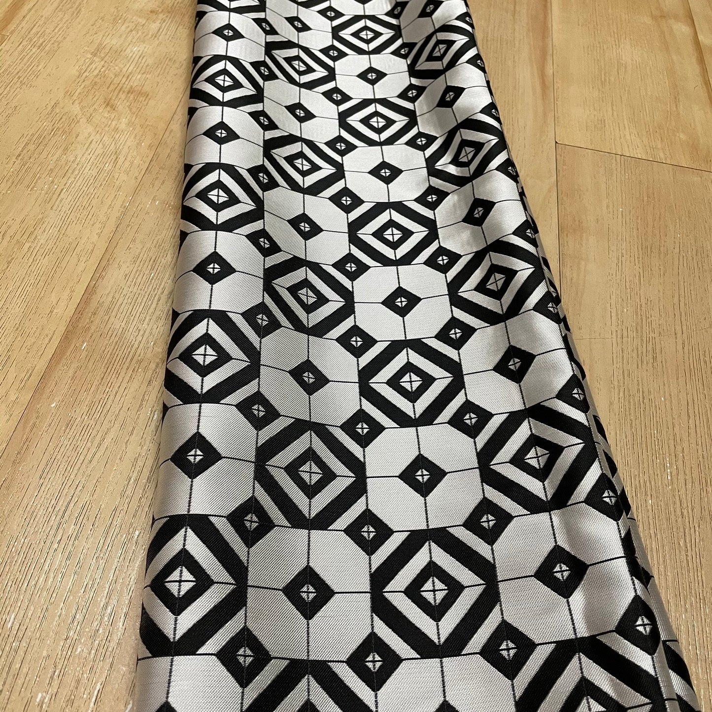 J05 Jacquard Fabric Black and White